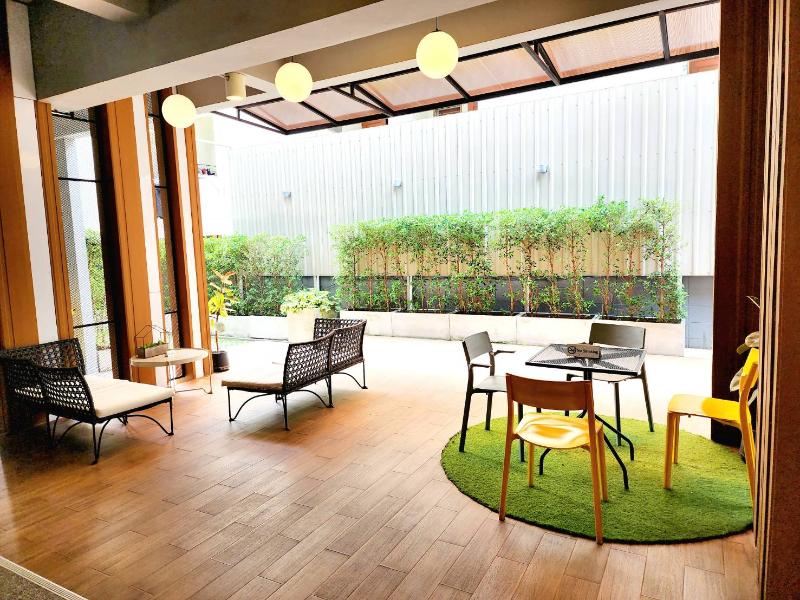 Ploen Place Residence - Lobi