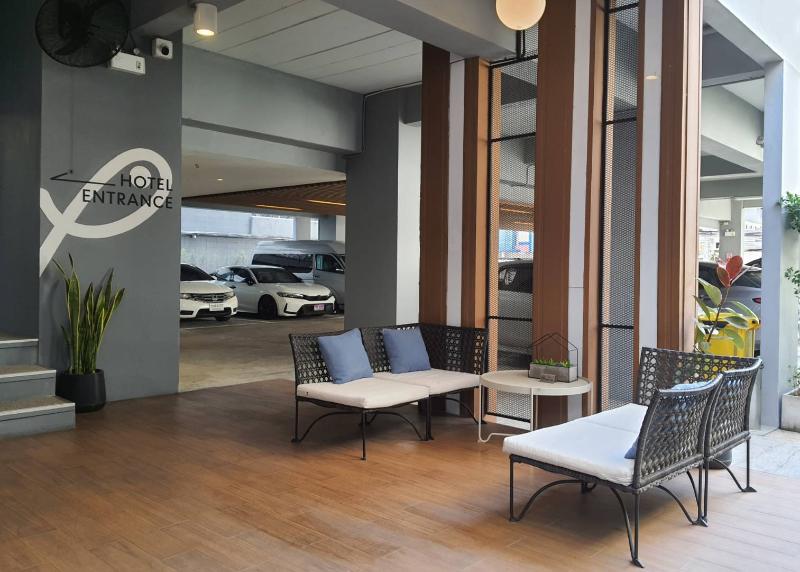 Ploen Place Residence - Lobi