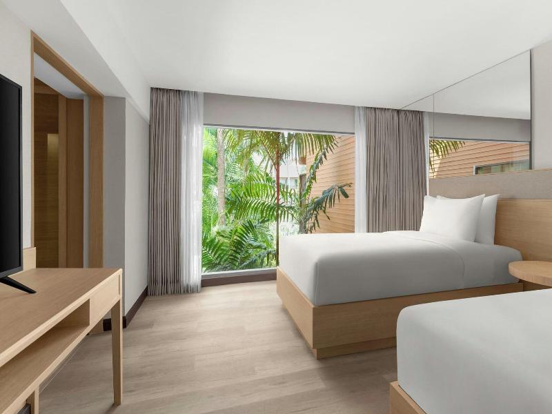 Courtyard by Marriott Phuket, Patong Beach - Oda