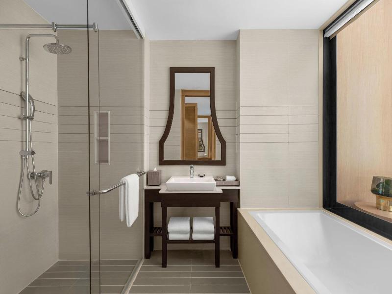 Courtyard by Marriott Phuket, Patong Beach - Oda