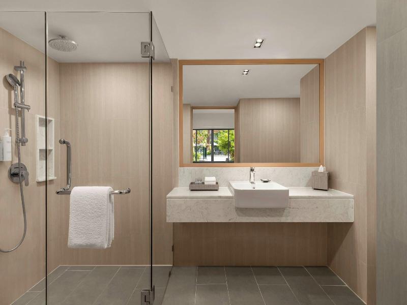 Courtyard by Marriott Phuket, Patong Beach - Oda