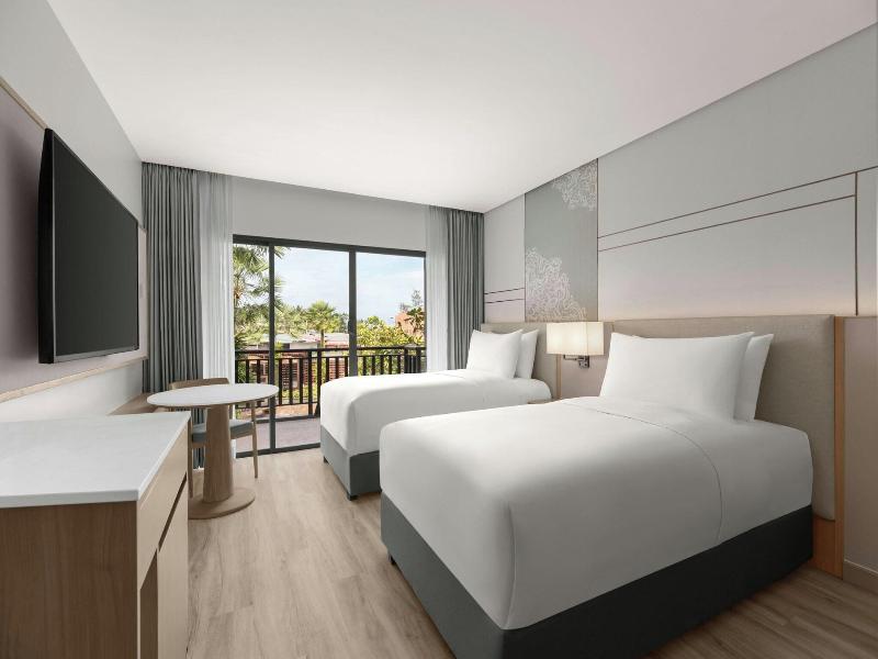 Courtyard by Marriott Phuket, Patong Beach - Oda