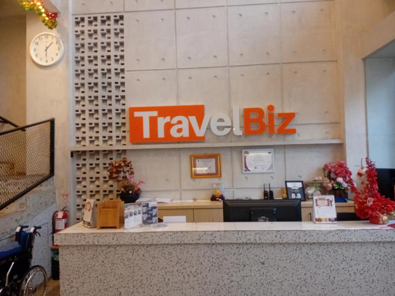 Travelbiz Hotel - Lobi