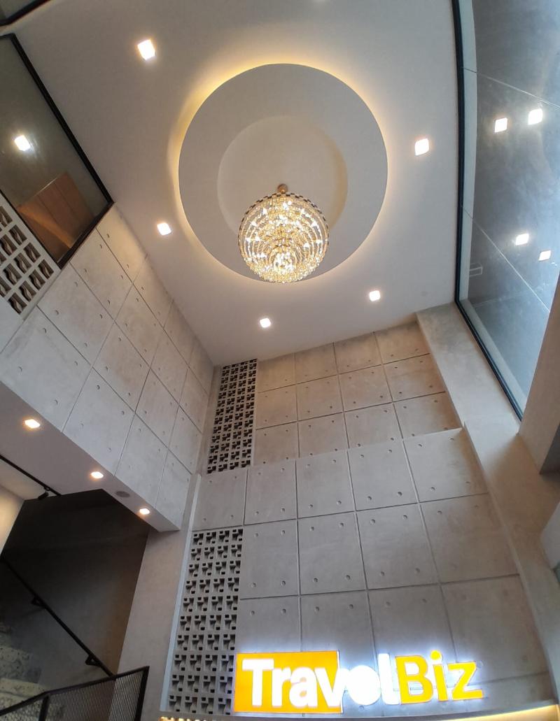 Travelbiz Hotel - Lobi