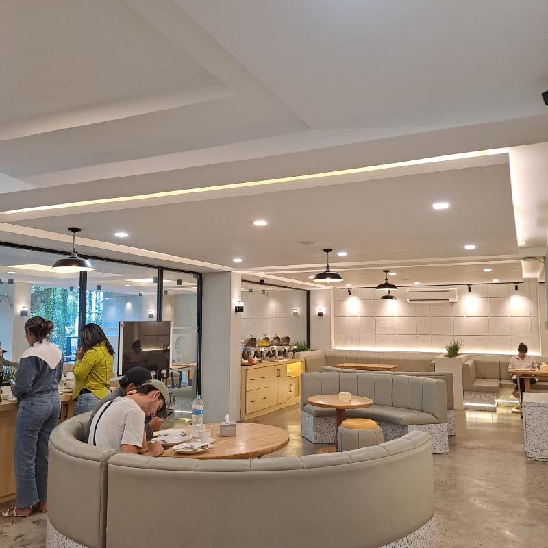 Travelbiz Hotel - Restoran