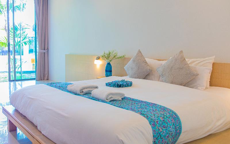 Alhambra Pool Villas & Pool Access Rooms - Oda