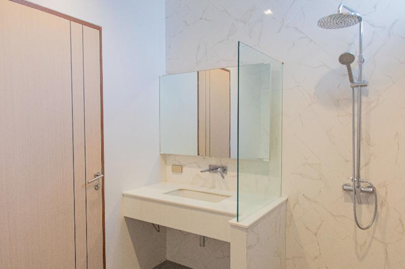 Alhambra Pool Villas & Pool Access Rooms - Oda