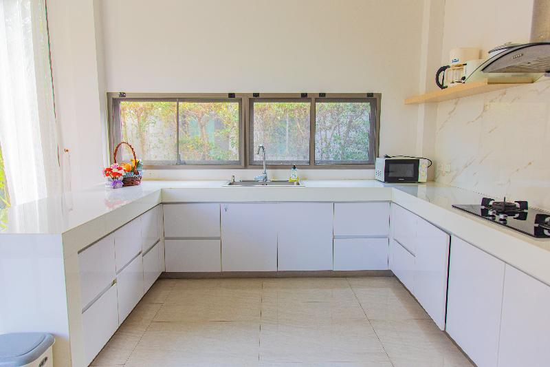 Alhambra Pool Villas & Pool Access Rooms - Oda