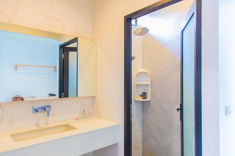Alhambra Pool Villas & Pool Access Rooms - Oda
