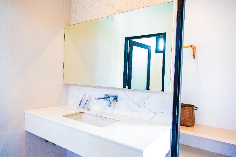 Alhambra Pool Villas & Pool Access Rooms - Oda