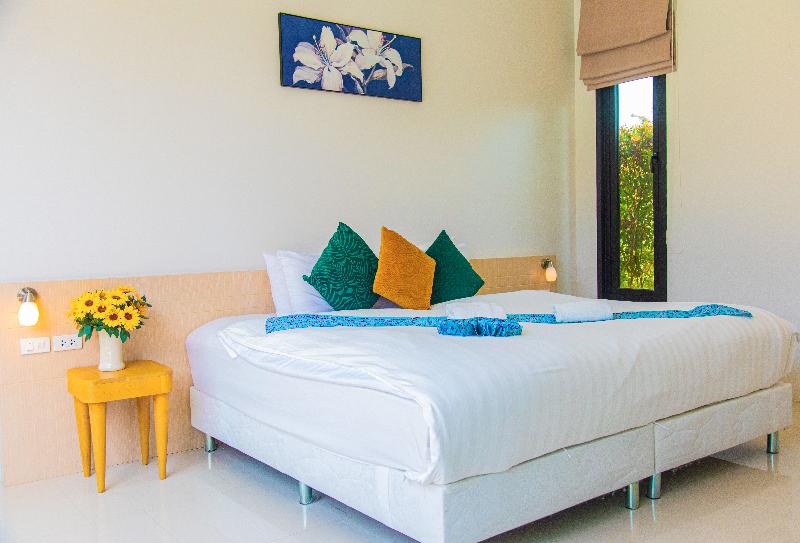 Alhambra Pool Villas & Pool Access Rooms - Oda