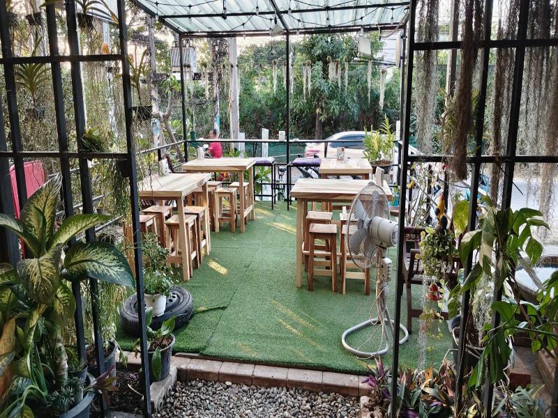 Tc House And Cafe - Teras