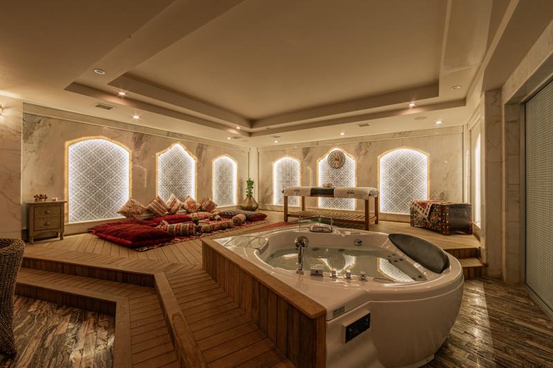 Green City Hotel - Lobi