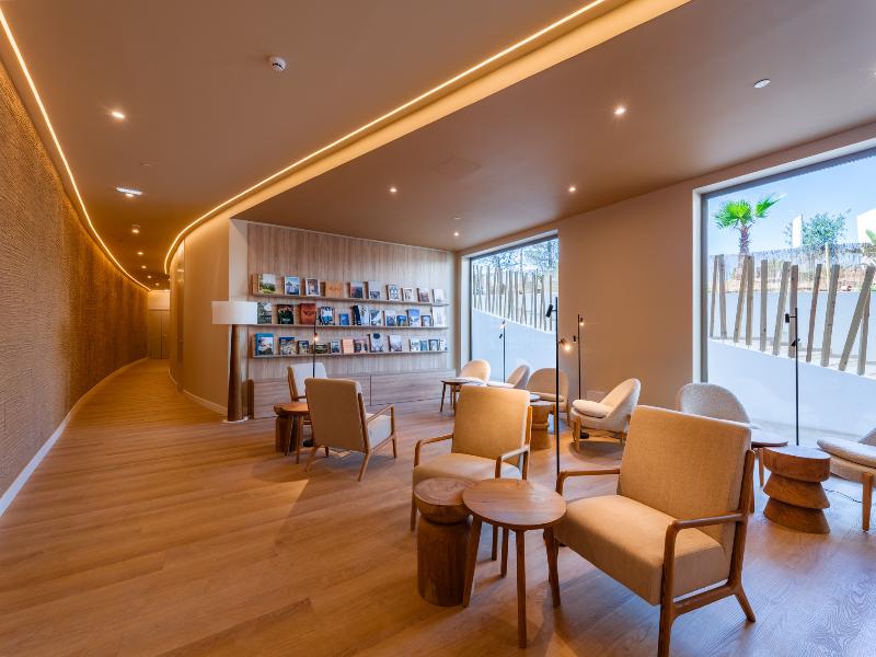 Castelo Suites Hotel - Lobi