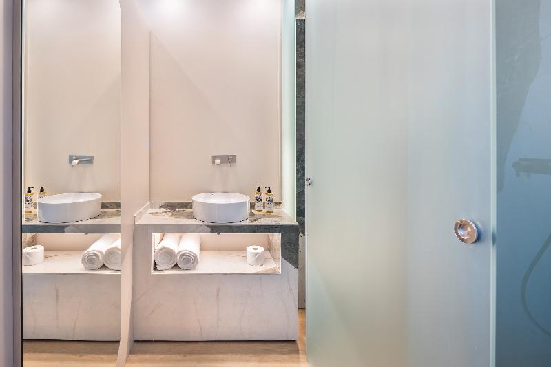 Castelo Suites Hotel - Oda