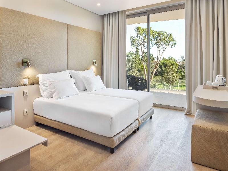 Castelo Suites Hotel - Oda