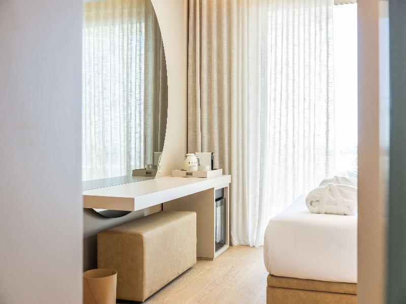 Castelo Suites Hotel - Oda
