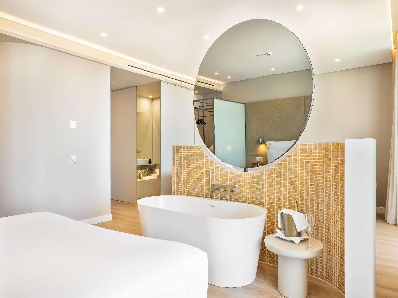 Castelo Suites Hotel - Oda