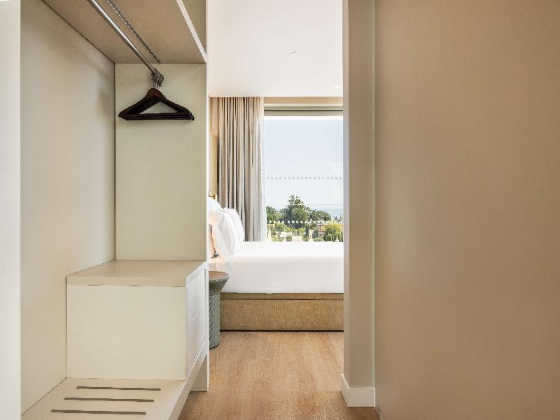 Castelo Suites Hotel - Oda