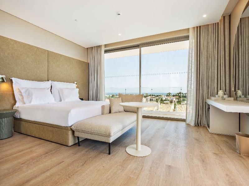 Castelo Suites Hotel - Oda