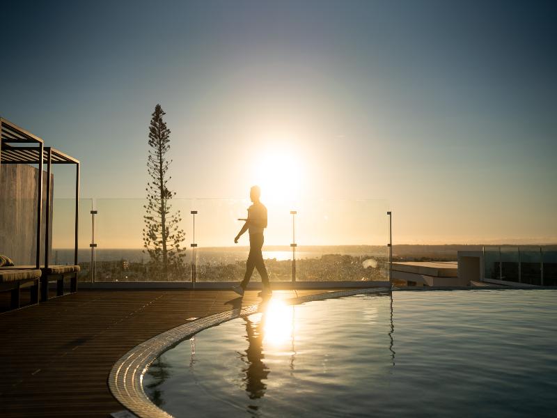 Castelo Suites Hotel - Havuz