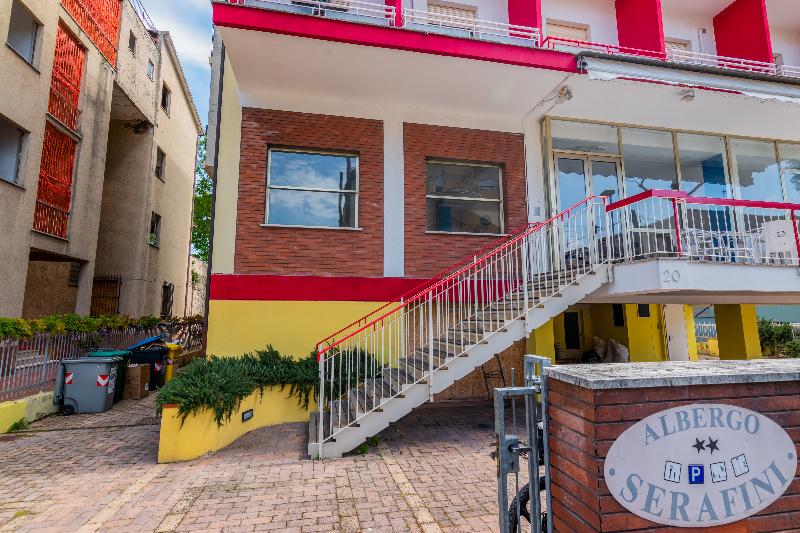 Hotel Serafini - Lobi