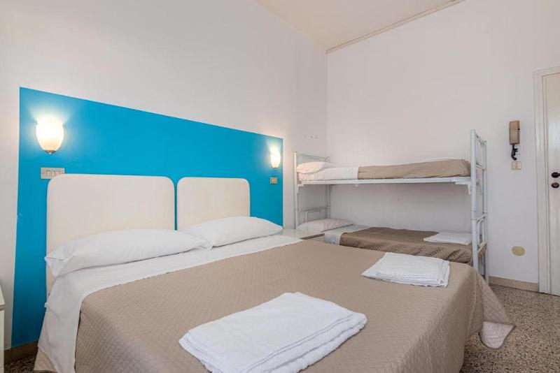 Hotel Serafini - Oda