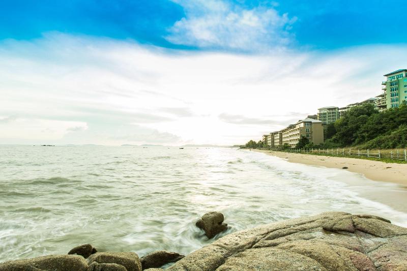 Royal Phala Cliff Beach Resort and Spa Rayong - Genel