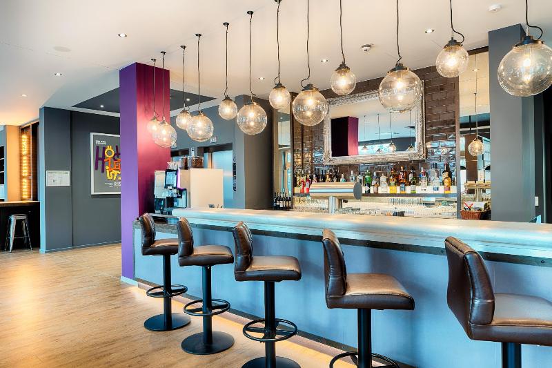 Premier Inn Wiesbaden City Centre - Bar