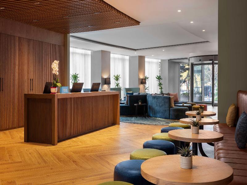 Hilton Garden Inn Baku - Lobi
