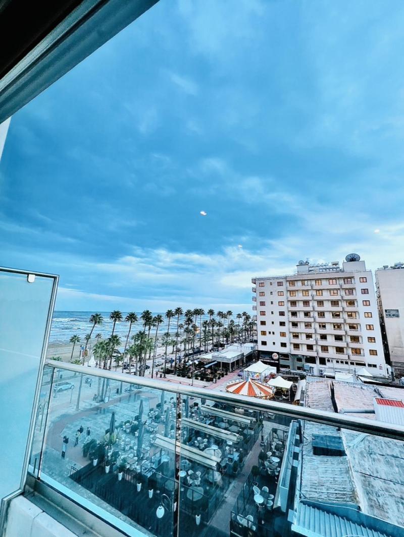 Aphrodite Plaza - Oda
