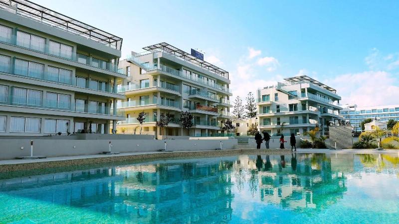 Emerald Bay Suites - Genel