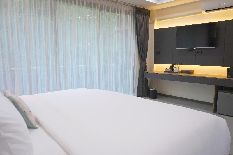 Seaside Naithon Phuket - Oda