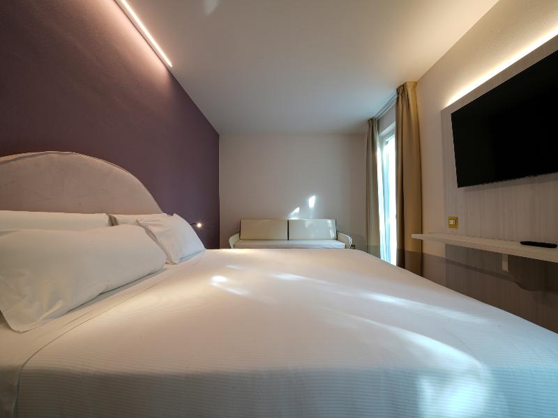 Castiglioncello Suites - Oda
