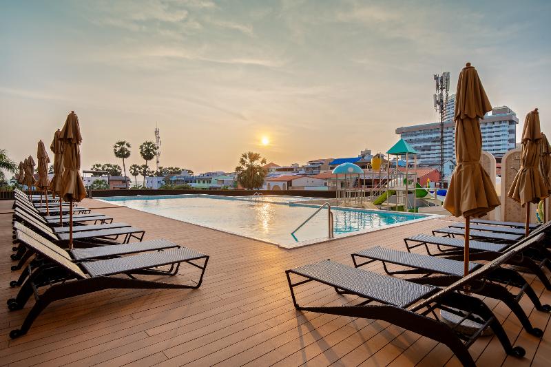 Jomtien Thani Hotel - Havuz