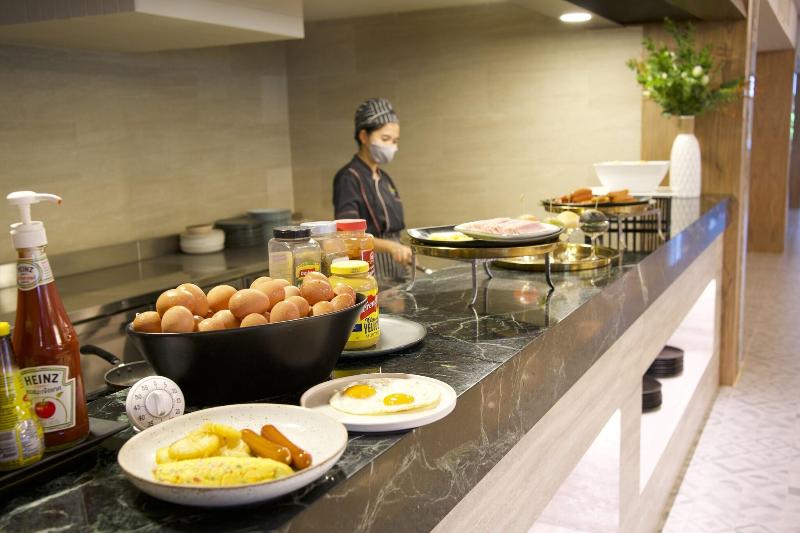 Naithonburi Beach Resort Phuket - Restoran