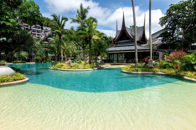 Thavorn Beach Village Resort - Havuz