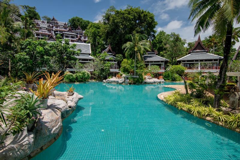 Thavorn Beach Village Resort - Havuz