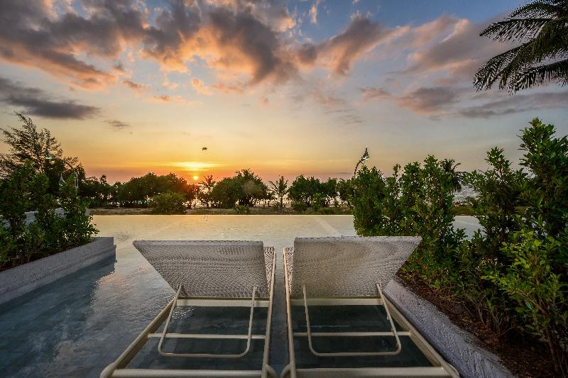 Thavorn Palm Beach Resort - Oda