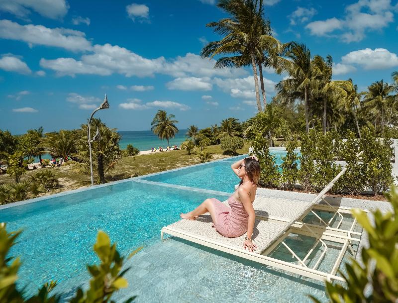 Thavorn Palm Beach Resort - Oda
