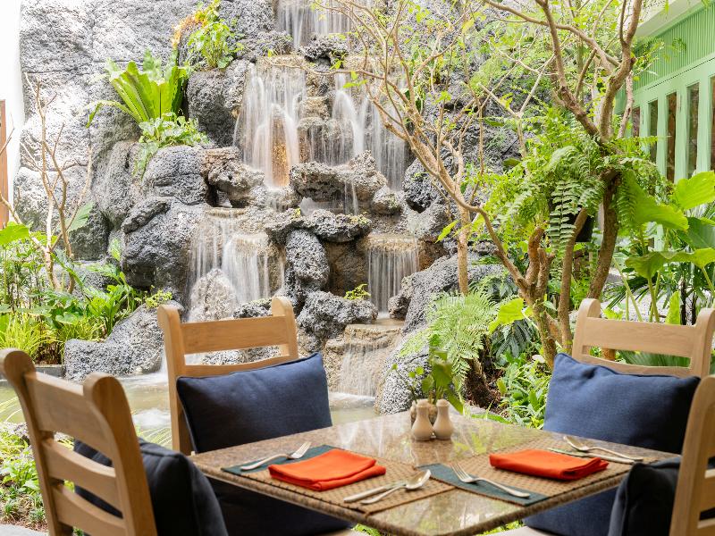 Thavorn Palm Beach Resort - Restoran