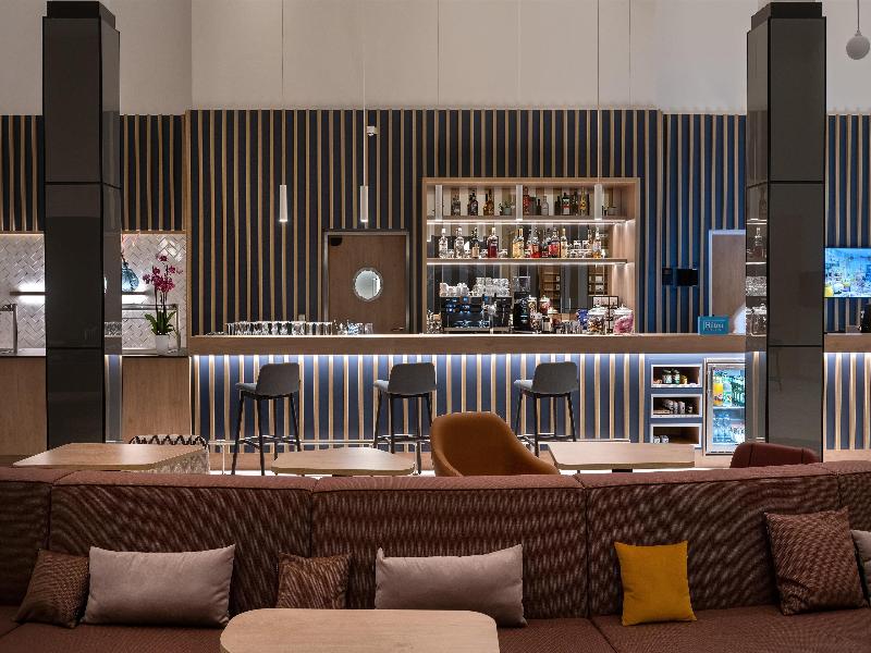Hampton By Hilton Potsdam Babelsberg - Bar