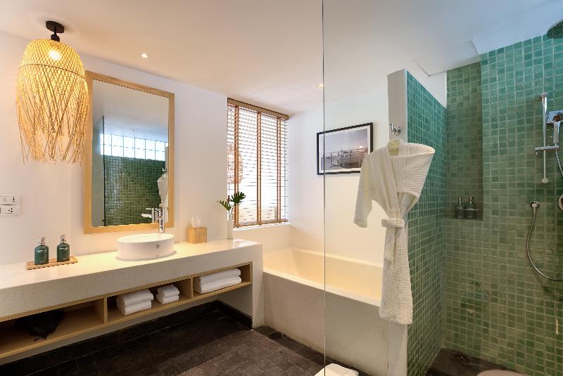 Outrigger Surin Beach Resort (SHA Extra+) (Phuket) - Oda