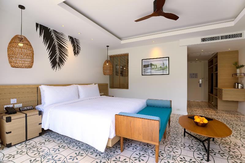Outrigger Surin Beach Resort (SHA Extra+) (Phuket) - Oda