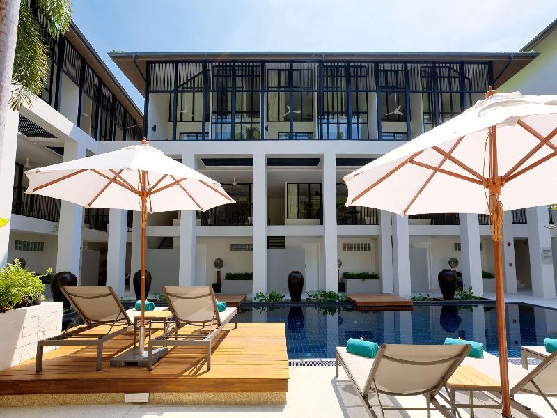 Outrigger Surin Beach Resort (SHA Extra+) (Phuket) - Havuz
