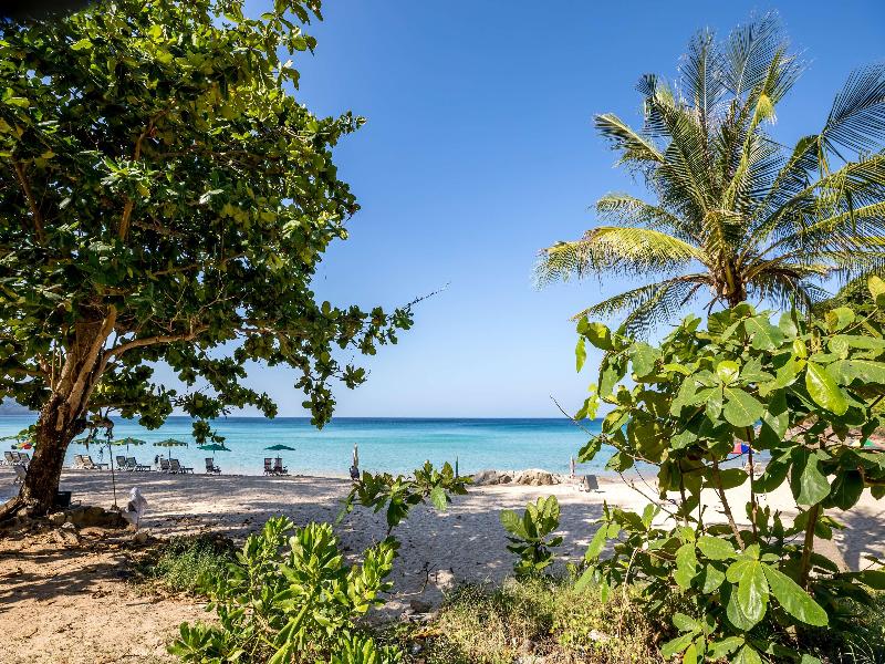Outrigger Surin Beach Resort (SHA Extra+) (Phuket) - Plaj