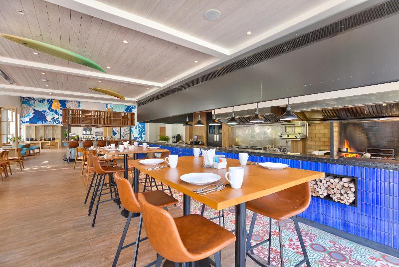 Outrigger Surin Beach Resort (SHA Extra+) (Phuket) - Restoran