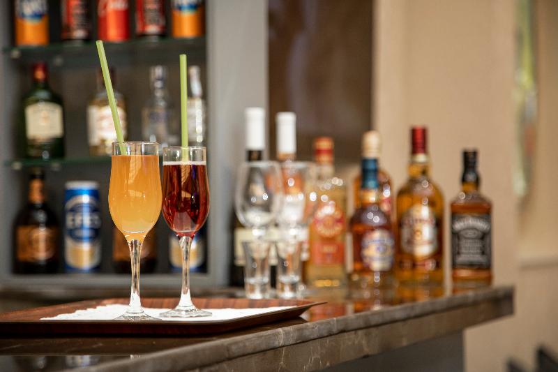 Essam Deluxe Hotel - Bar