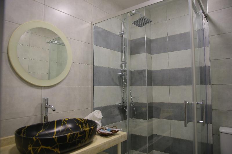 Essam Deluxe Hotel - Oda