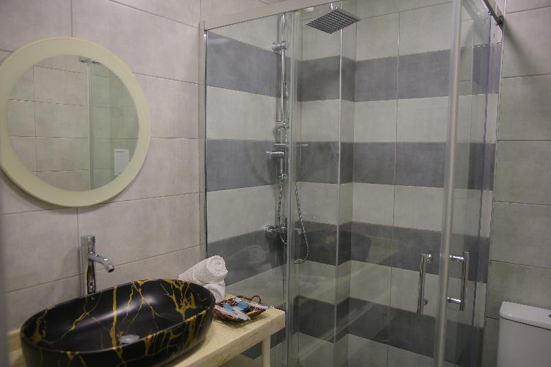 Essam Deluxe Hotel - Oda